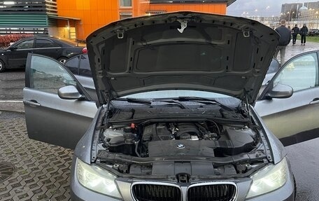 BMW 3 серия, 2010 год, 1 110 000 рублей, 24 фотография