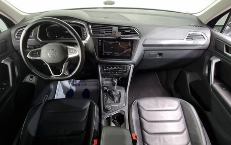 Volkswagen Tiguan II, 2021 год, 3 200 000 рублей, 6 фотография