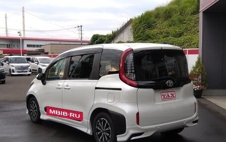 Toyota Sienta, 2022 год, 1 196 636 рублей, 3 фотография