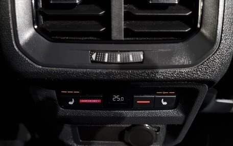 Volkswagen Tiguan II, 2021 год, 3 200 000 рублей, 15 фотография