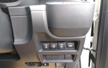 Toyota Sienta, 2022 год, 1 196 636 рублей, 17 фотография