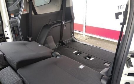 Toyota Sienta, 2022 год, 1 196 636 рублей, 36 фотография