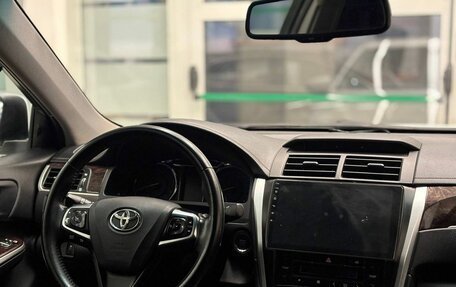 Toyota Camry, 2017 год, 2 250 000 рублей, 9 фотография