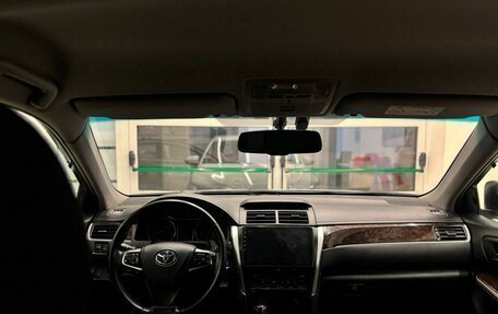 Toyota Camry, 2017 год, 2 250 000 рублей, 12 фотография