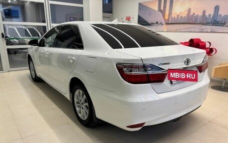 Toyota Camry, 2017 год, 2 250 000 рублей, 6 фотография