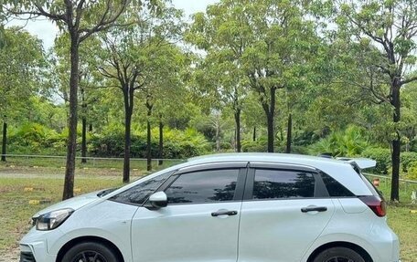 Honda Fit, 2022 год, 1 077 777 рублей, 3 фотография