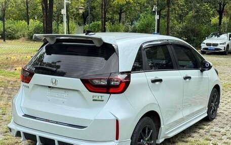 Honda Fit, 2022 год, 1 077 777 рублей, 6 фотография