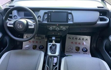 Honda Fit, 2022 год, 1 005 000 рублей, 9 фотография