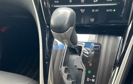 Toyota Harrier, 2020 год, 2 630 000 рублей, 18 фотография