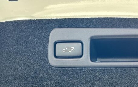 Toyota Harrier, 2020 год, 2 630 000 рублей, 21 фотография