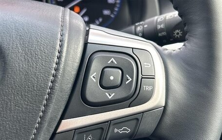 Toyota Harrier, 2020 год, 2 630 000 рублей, 31 фотография