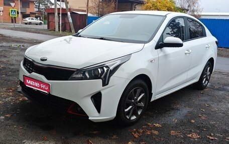 KIA Rio IV, 2021 год, 1 840 000 рублей, 1 фотография
