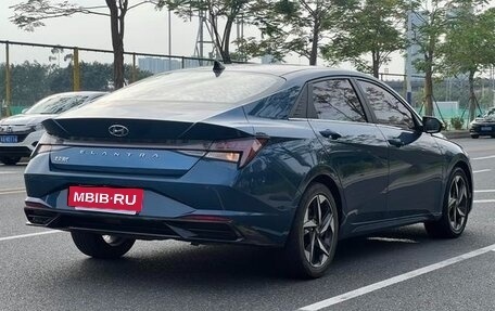 Hyundai Elantra, 2022 год, 1 265 000 рублей, 10 фотография