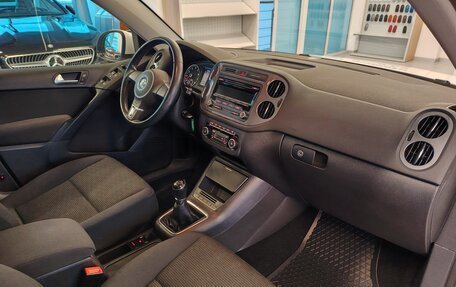 Volkswagen Tiguan I, 2012 год, 1 068 000 рублей, 7 фотография