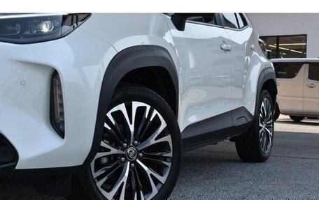 Toyota Yaris Cross, 2022 год, 1 712 000 рублей, 6 фотография