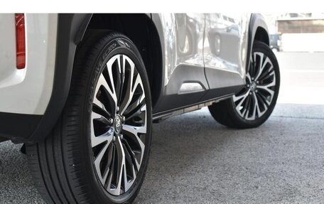 Toyota Yaris Cross, 2022 год, 1 712 000 рублей, 7 фотография