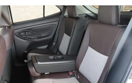 Toyota Yaris Cross, 2022 год, 1 712 000 рублей, 17 фотография