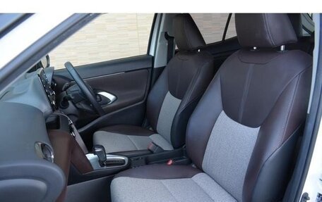 Toyota Yaris Cross, 2022 год, 1 712 000 рублей, 16 фотография