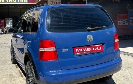 Volkswagen Touran III, 2005 год, 630 000 рублей, 7 фотография