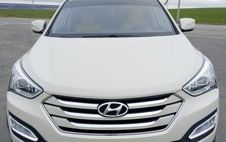 Hyundai Santa Fe III рестайлинг, 2013 год, 1 750 000 рублей, 1 фотография