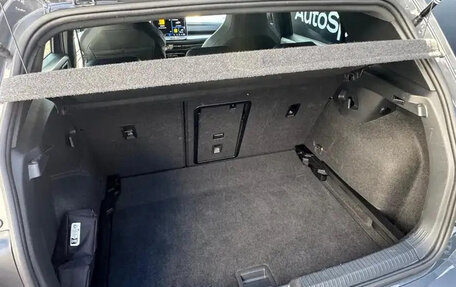 Volkswagen Golf VIII, 2025 год, 5 400 000 рублей, 13 фотография