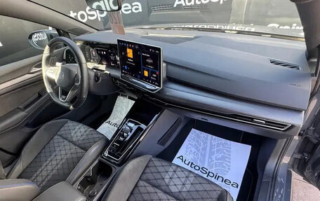 Volkswagen Golf VIII, 2025 год, 5 400 000 рублей, 18 фотография