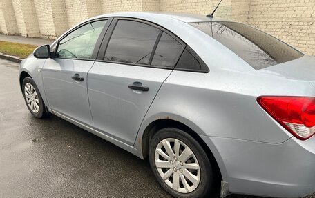Chevrolet Cruze II, 2011 год, 530 000 рублей, 3 фотография
