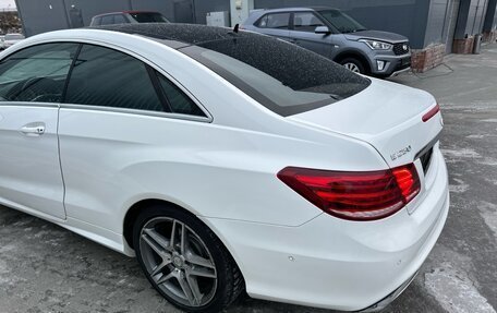 Mercedes-Benz E-Класс, 2014 год, 2 250 000 рублей, 2 фотография