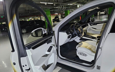 Porsche Macan I рестайлинг, 2022 год, 8 100 000 рублей, 6 фотография