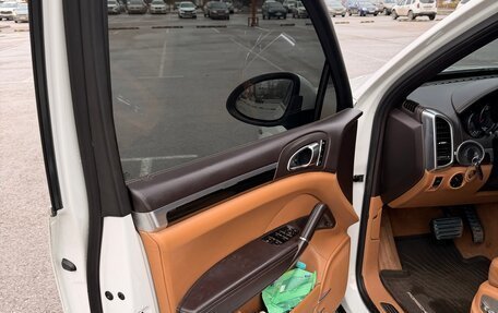 Porsche Cayenne III, 2012 год, 2 480 000 рублей, 10 фотография