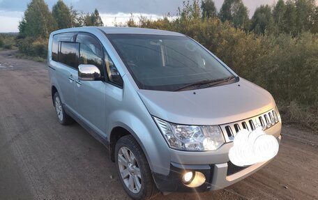 Mitsubishi Delica D:5 I, 2016 год, 2 000 000 рублей, 2 фотография