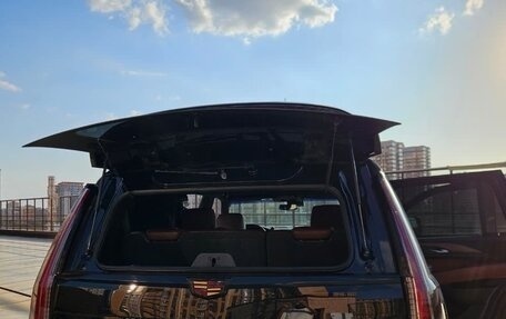 Cadillac Escalade IV, 2018 год, 6 000 000 рублей, 4 фотография