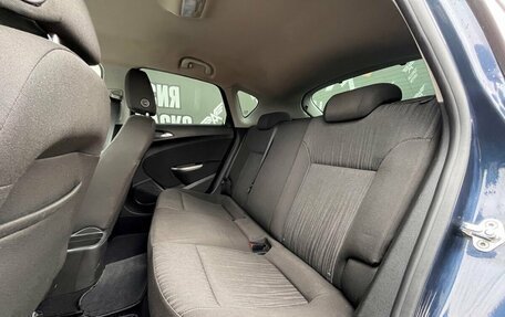 Opel Astra J, 2010 год, 600 000 рублей, 13 фотография