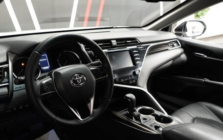 Toyota Camry, 2018 год, 3 423 000 рублей, 13 фотография