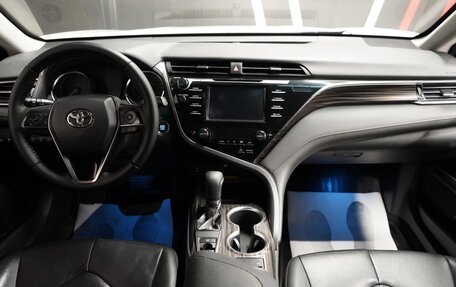 Toyota Camry, 2018 год, 3 423 000 рублей, 9 фотография