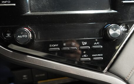 Toyota Camry, 2018 год, 3 423 000 рублей, 17 фотография