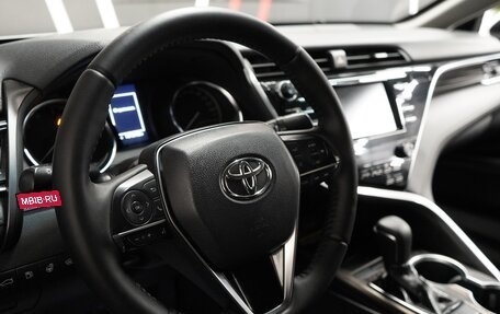 Toyota Camry, 2018 год, 3 423 000 рублей, 14 фотография