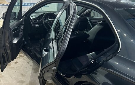 Mercedes-Benz C-Класс, 2011 год, 1 300 000 рублей, 2 фотография