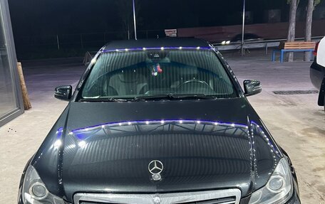 Mercedes-Benz C-Класс, 2011 год, 1 300 000 рублей, 8 фотография