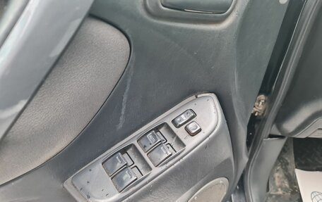 Toyota RAV4, 2005 год, 899 000 рублей, 21 фотография