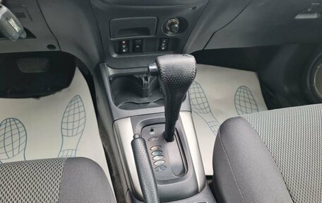 Toyota RAV4, 2005 год, 899 000 рублей, 28 фотография