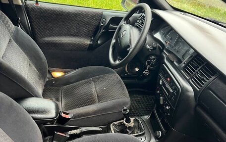 Opel Vectra B рестайлинг, 1996 год, 109 000 рублей, 4 фотография