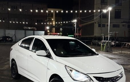 Hyundai Solaris II рестайлинг, 2014 год, 620 000 рублей, 2 фотография