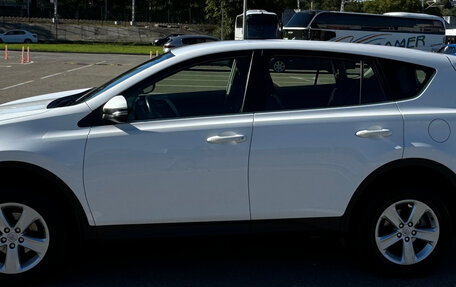 Toyota RAV4, 2013 год, 1 995 000 рублей, 10 фотография