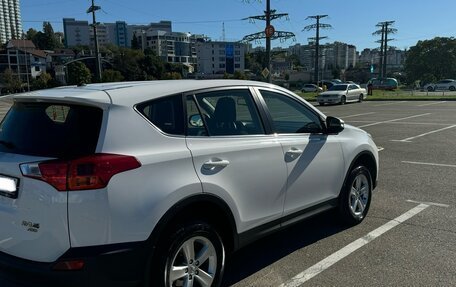 Toyota RAV4, 2013 год, 1 995 000 рублей, 11 фотография