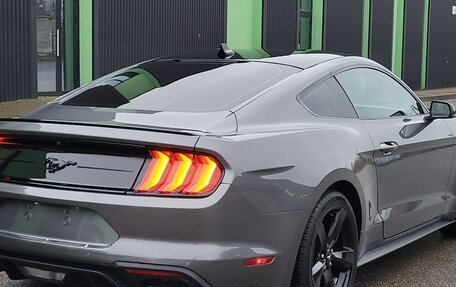 Ford Mustang VI рестайлинг, 2021 год, 3 990 000 рублей, 7 фотография