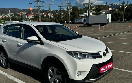 Toyota RAV4, 2013 год, 1 995 000 рублей, 9 фотография