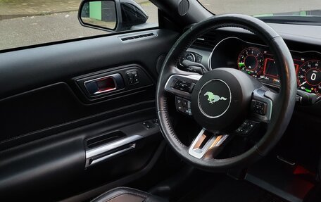 Ford Mustang VI рестайлинг, 2021 год, 3 990 000 рублей, 21 фотография