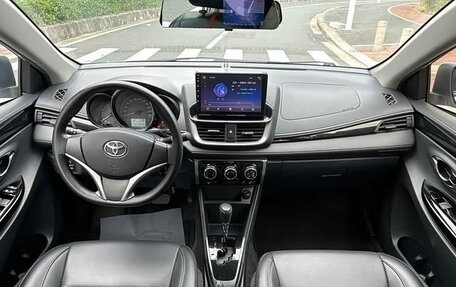 Toyota Yaris XP150 рестайлинг, 2021 год, 1 190 000 рублей, 11 фотография