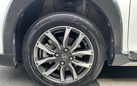 Toyota Yaris XP150 рестайлинг, 2021 год, 1 190 000 рублей, 24 фотография